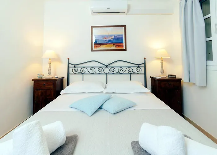 Callisto 1st And Ground Floor Appartement *