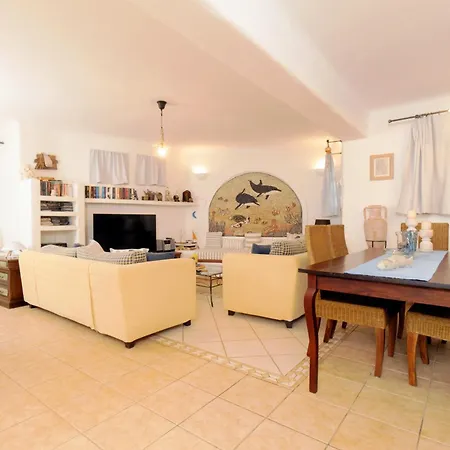 Callisto 1st And Ground Floor Apartment Marpissa