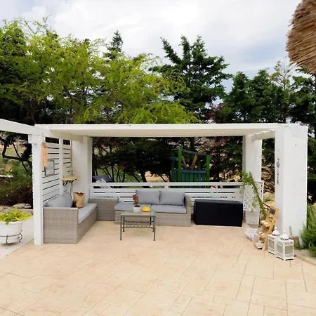 Callisto 1st And Ground Floor Apartment