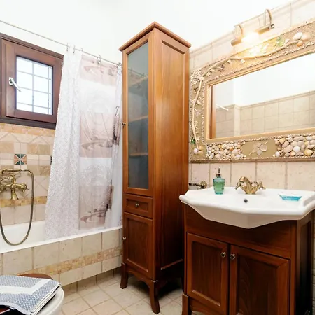 شقة Callisto 1st And Ground Floor