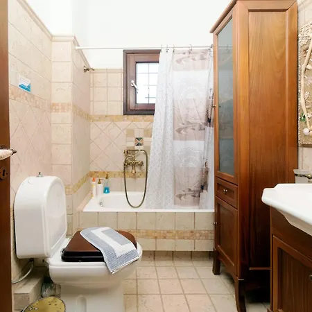 Callisto 1st And Ground Floor Apartment Marpissa