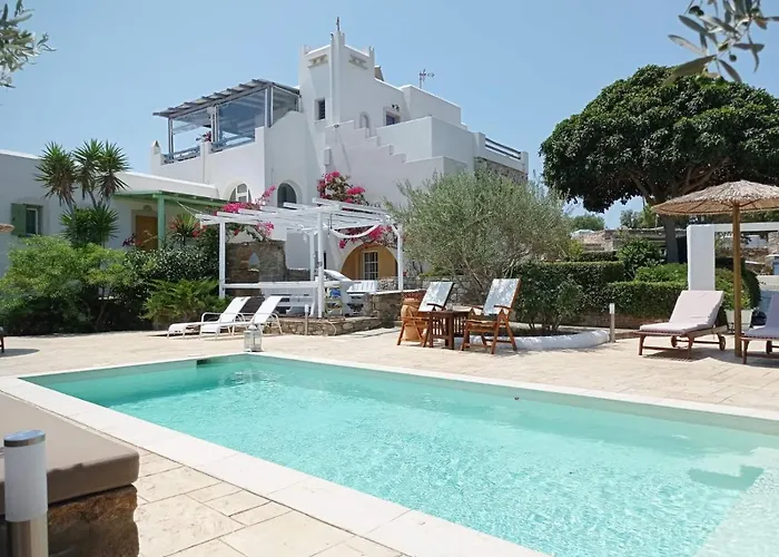 Callisto 1st And Ground Floor شقة Márpissa